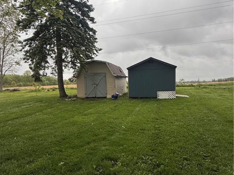 7660 Lakefield Street, Louisville, OH 44641 Photo 6
