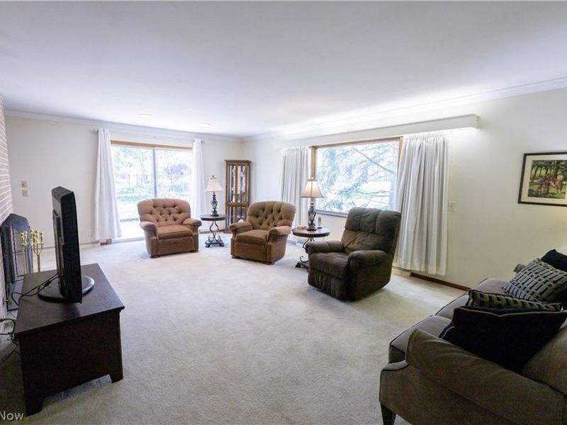 1009 Fair Oaks Avenue SW, North Canton, OH 44720 Photo 14