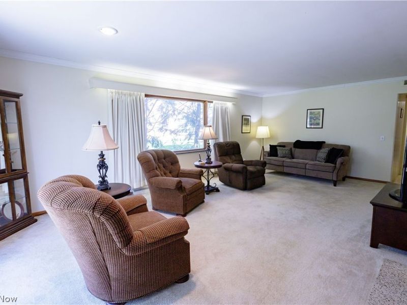 1009 Fair Oaks Avenue SW, North Canton, OH 44720 Photo 16