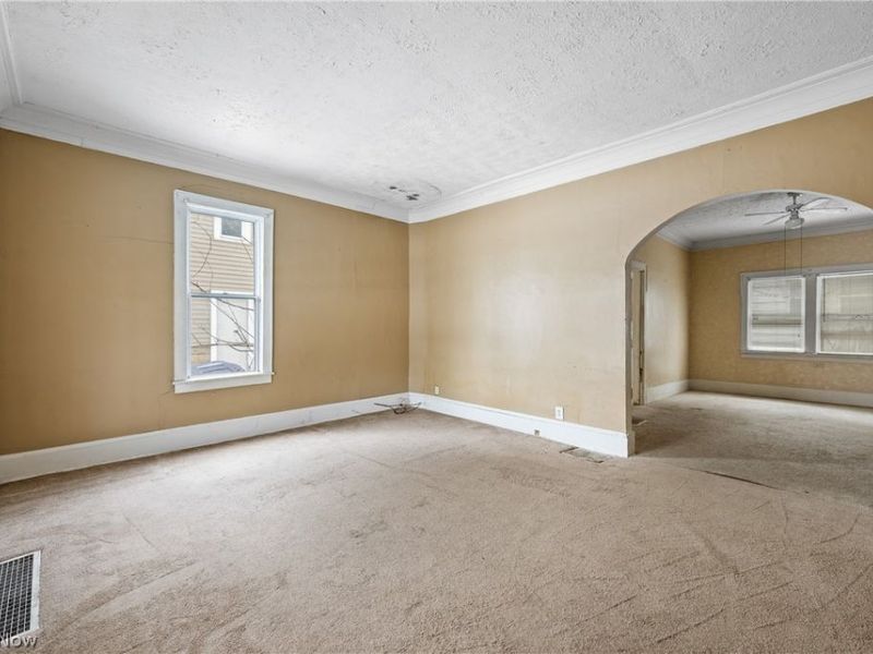 124 Roswell Street, Akron, OH 44305 Photo 2