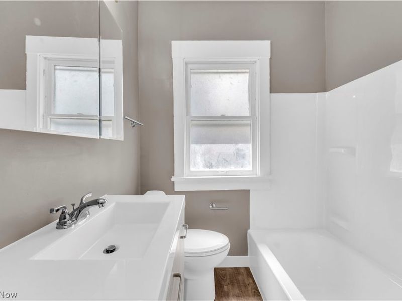 414 E 148th Street, Unit 2/UP, Cleveland, OH 44110 Photo 16