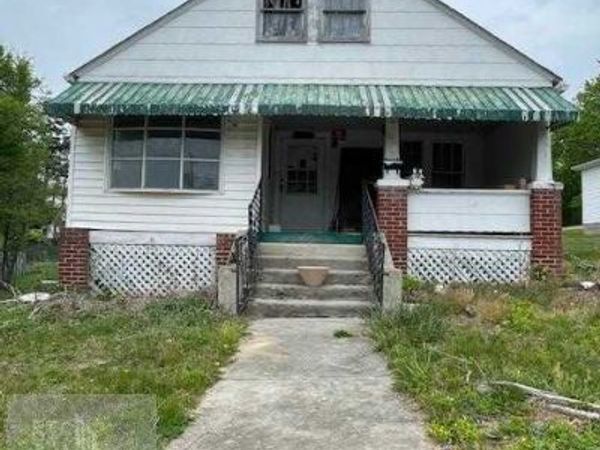 1018 Henry St., Princeton, WV 24740