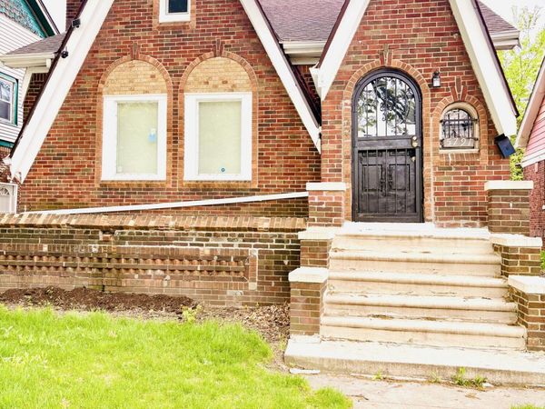 5791 Somerset Avenue, Detroit, MI 48224