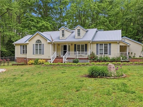 155 Deerfield Circle , Mount Airy, GA 30563