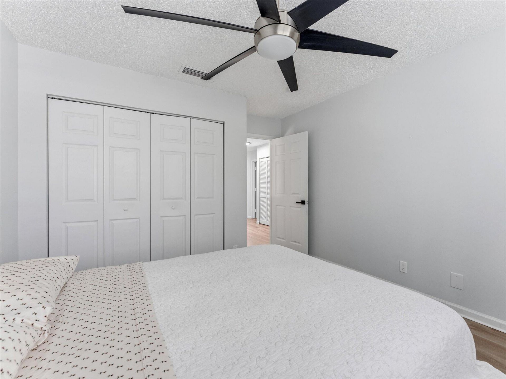 10240 VÃ­a Hibiscus, Unit 4, Boca Raton, FL 33428 Photo