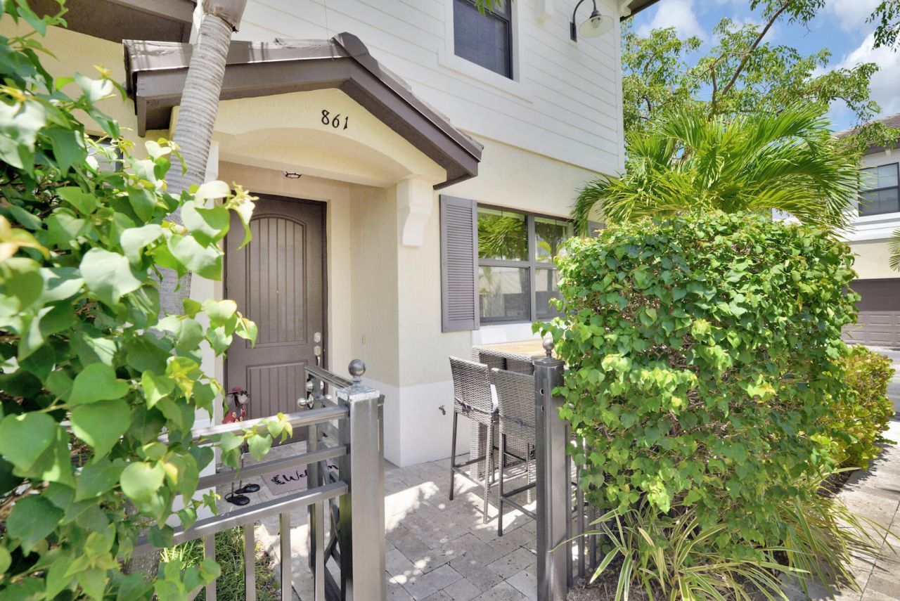 861 S Ocean Boulevard, Pompano Beach, FL 33062 Photo