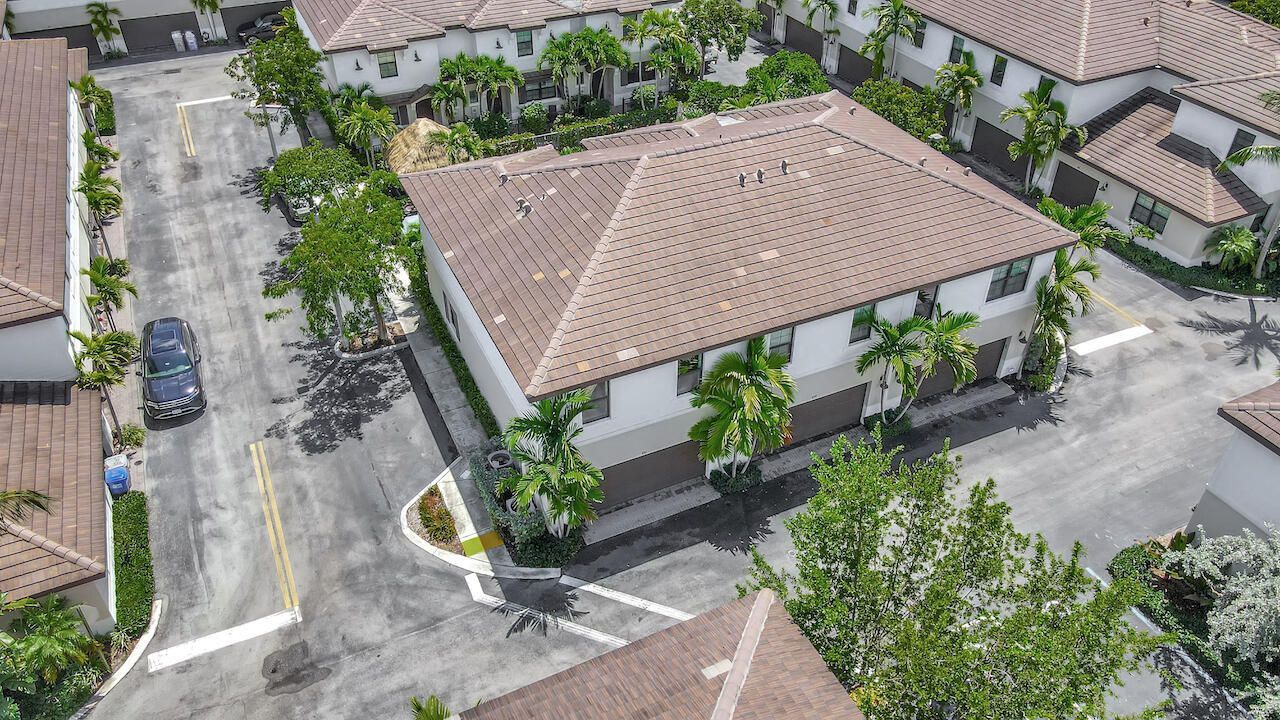 861 S Ocean Boulevard, Pompano Beach, FL 33062 Photo