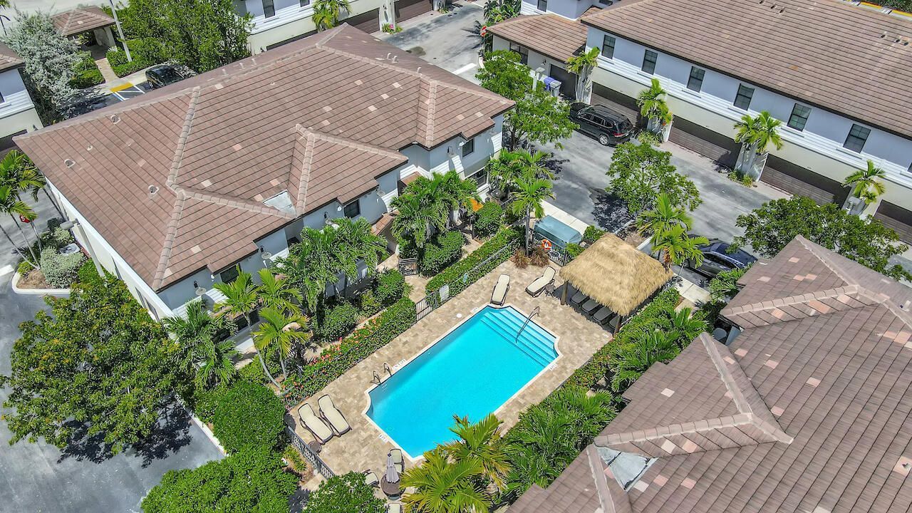 861 S Ocean Boulevard, Pompano Beach, FL 33062 Photo