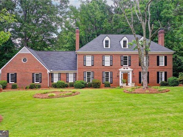 625 River Chase Point, Atlanta, GA 30328
