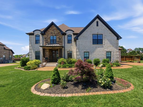 1504 McIntosh Dr , Mount Juliet, TN 37122