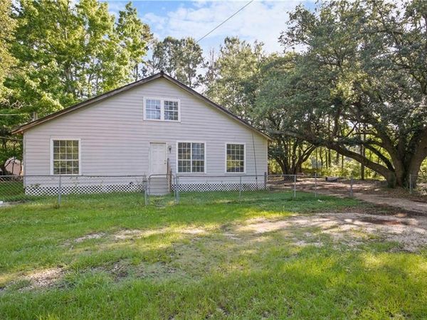 25567 W SYCAMORE Street , Lacombe, LA 70445
