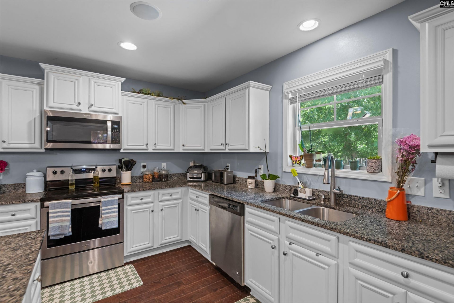 21 Regal Drive  Photo 10