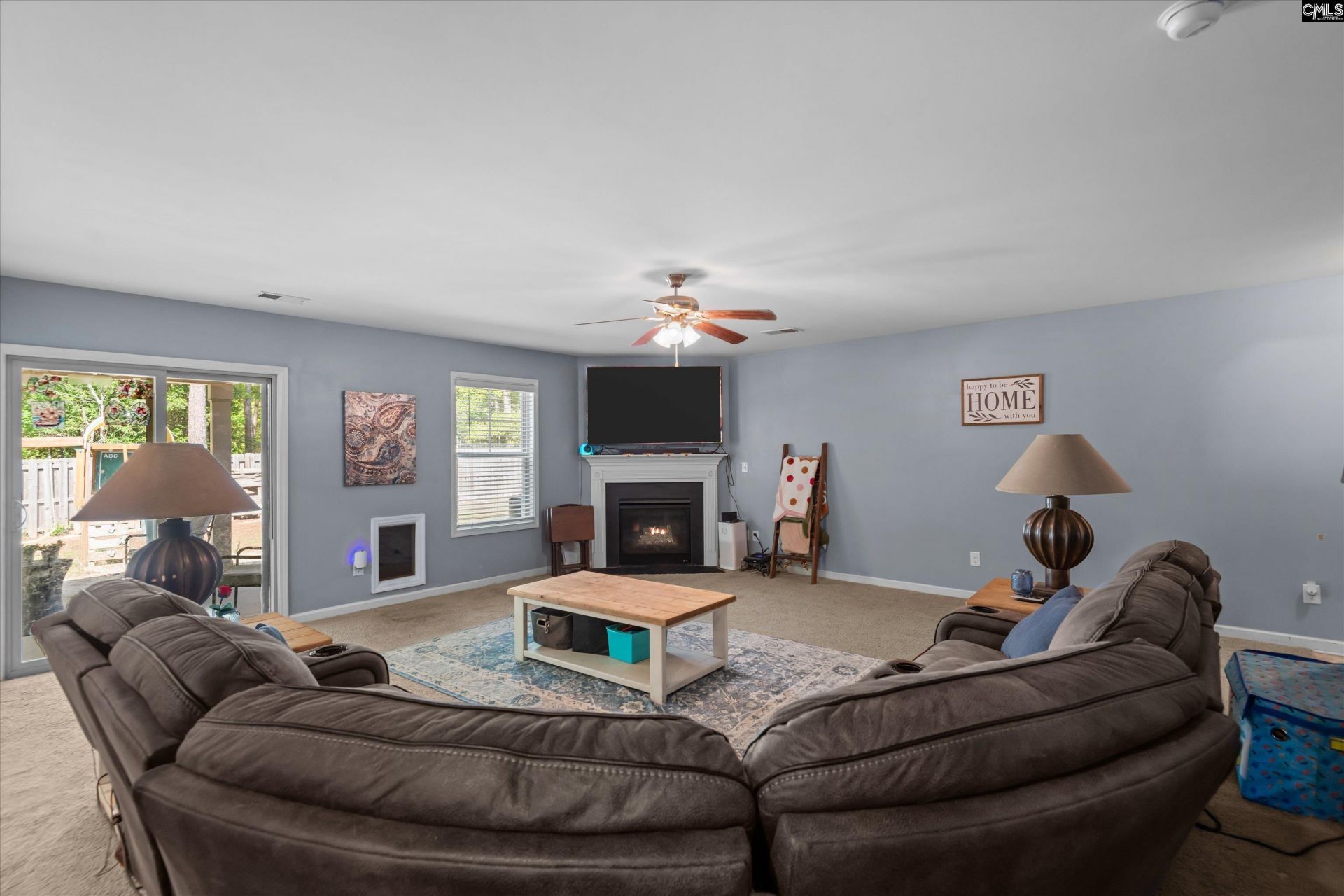 21 Regal Drive  Photo 12