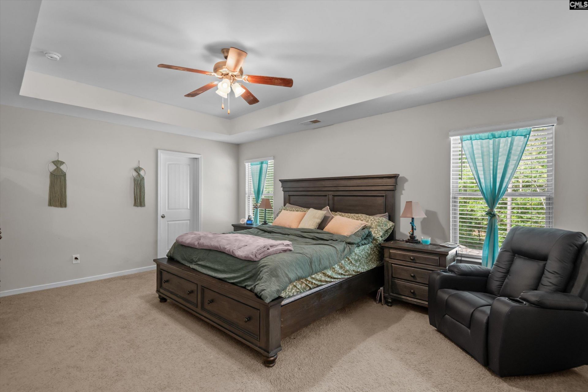 21 Regal Drive  Photo 16