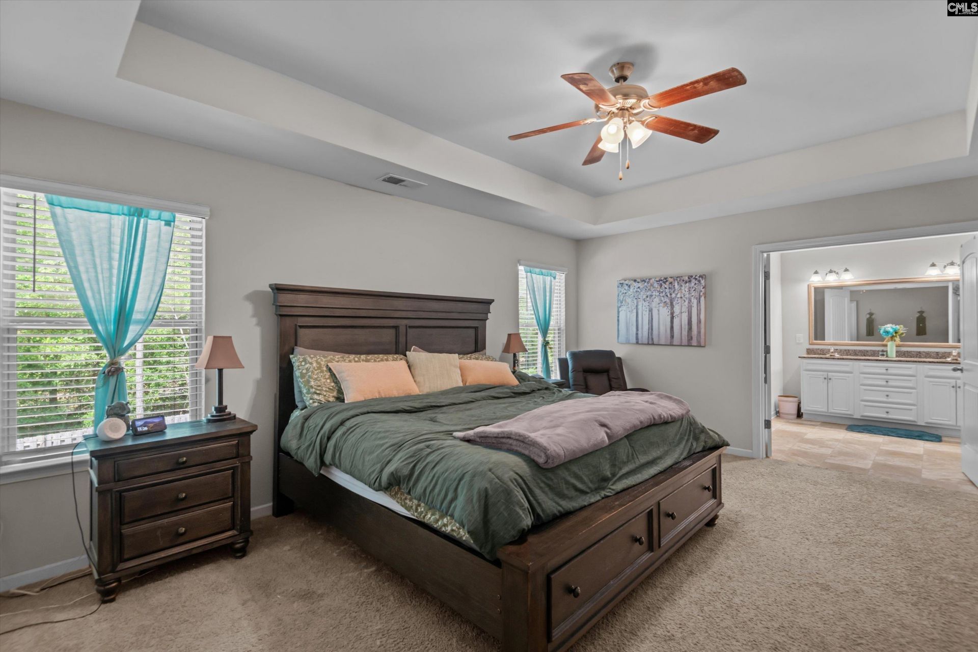 21 Regal Drive  Photo 17