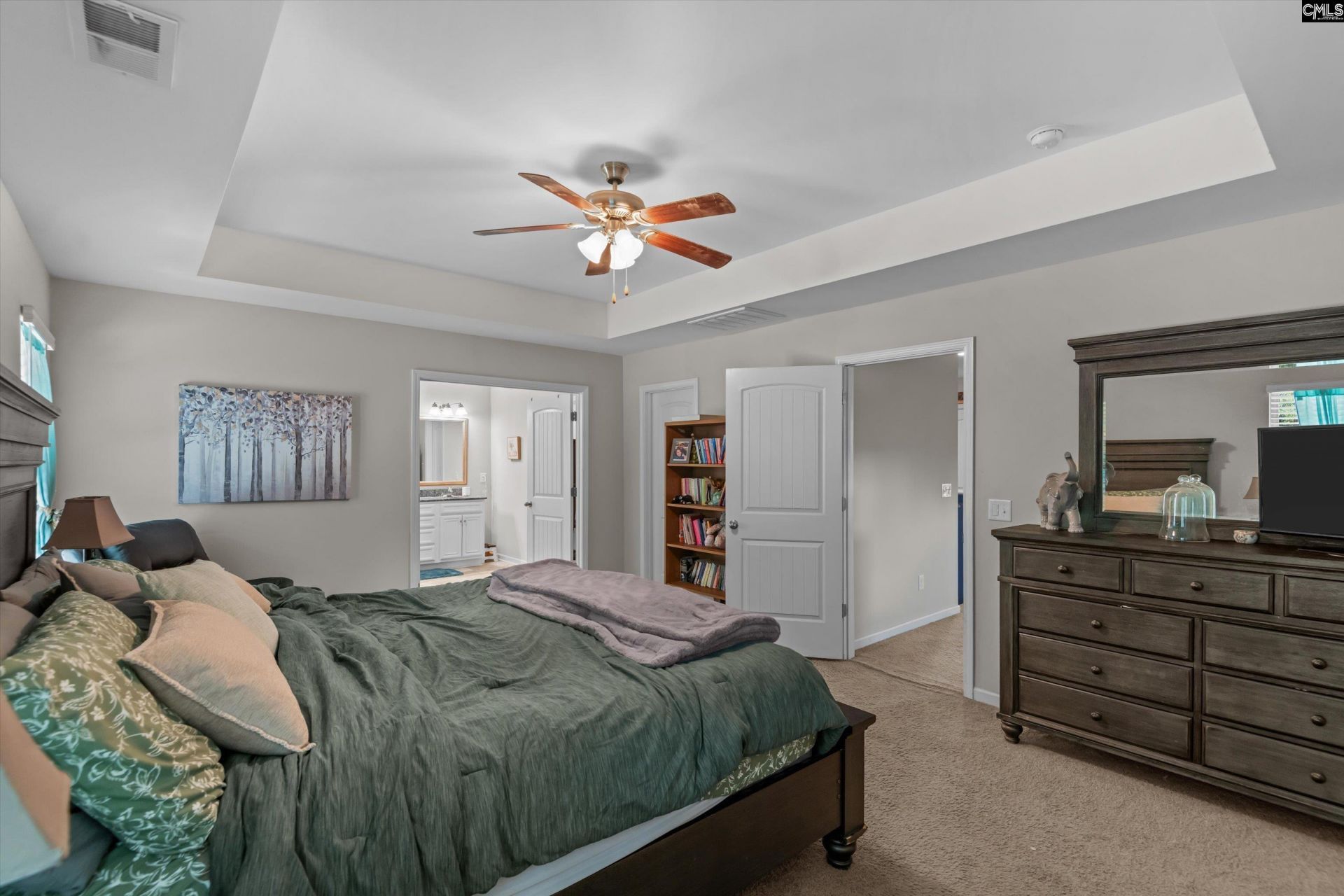 21 Regal Drive  Photo 18