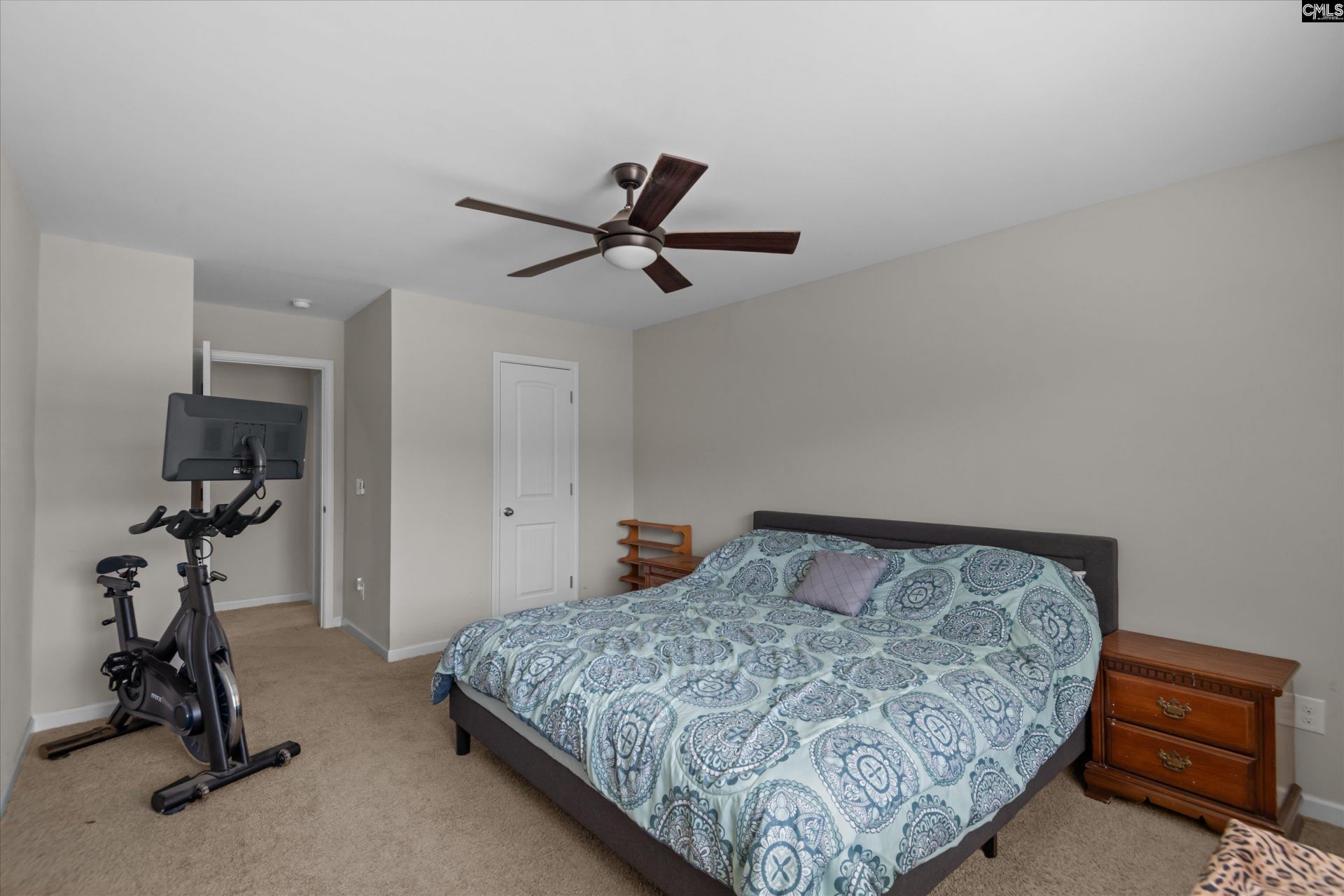 21 Regal Drive  Photo 23