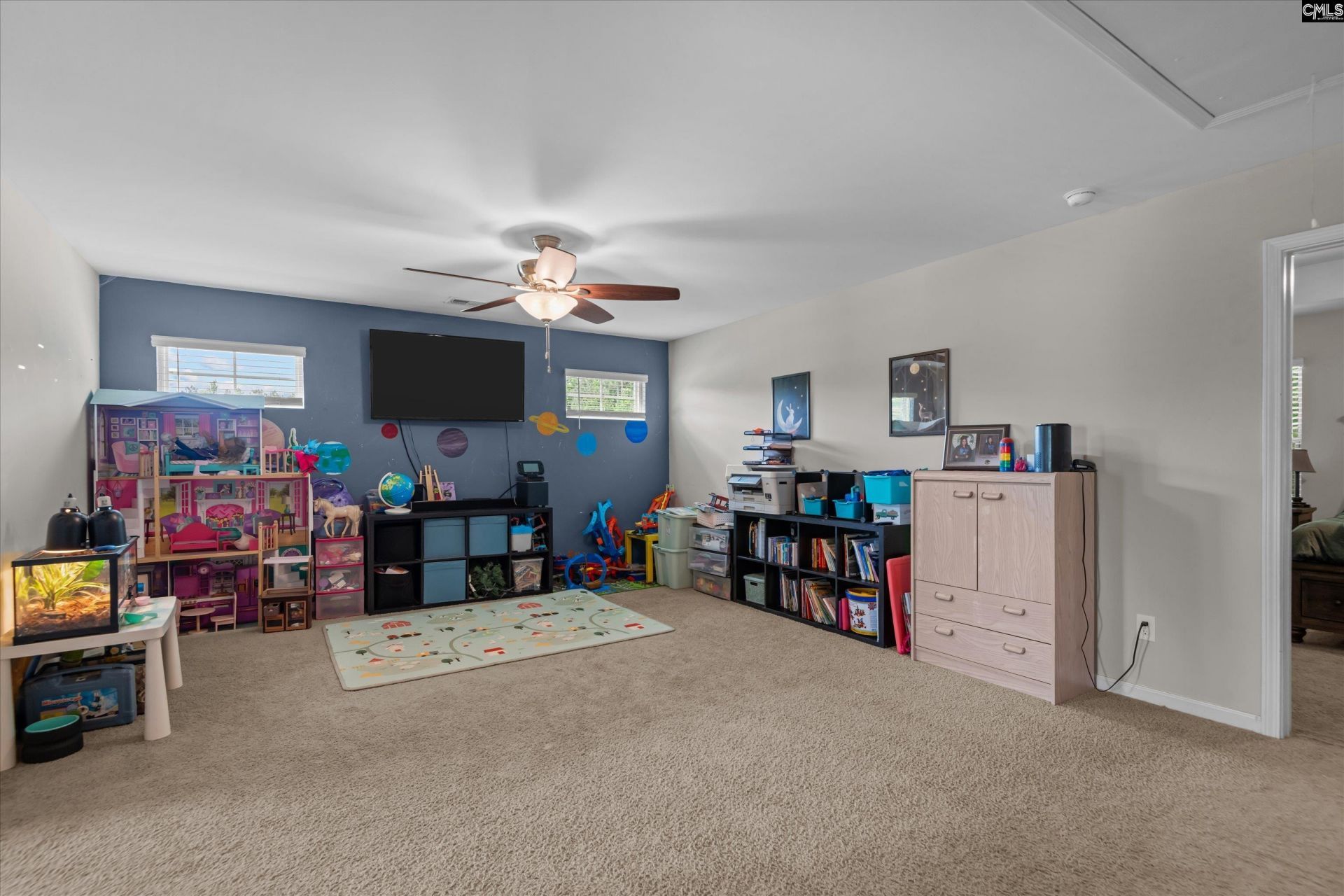 21 Regal Drive  Photo 28