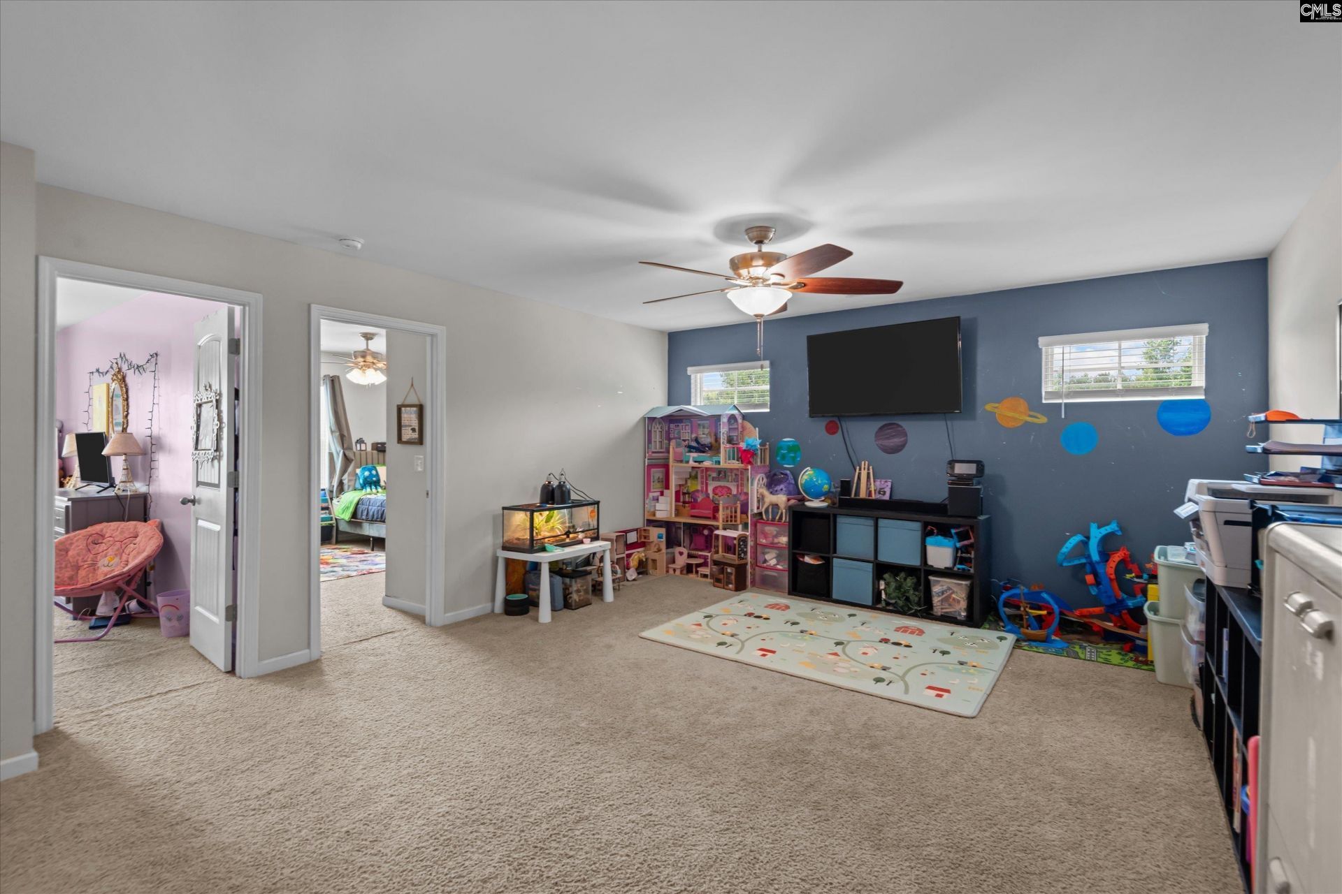 21 Regal Drive  Photo 29