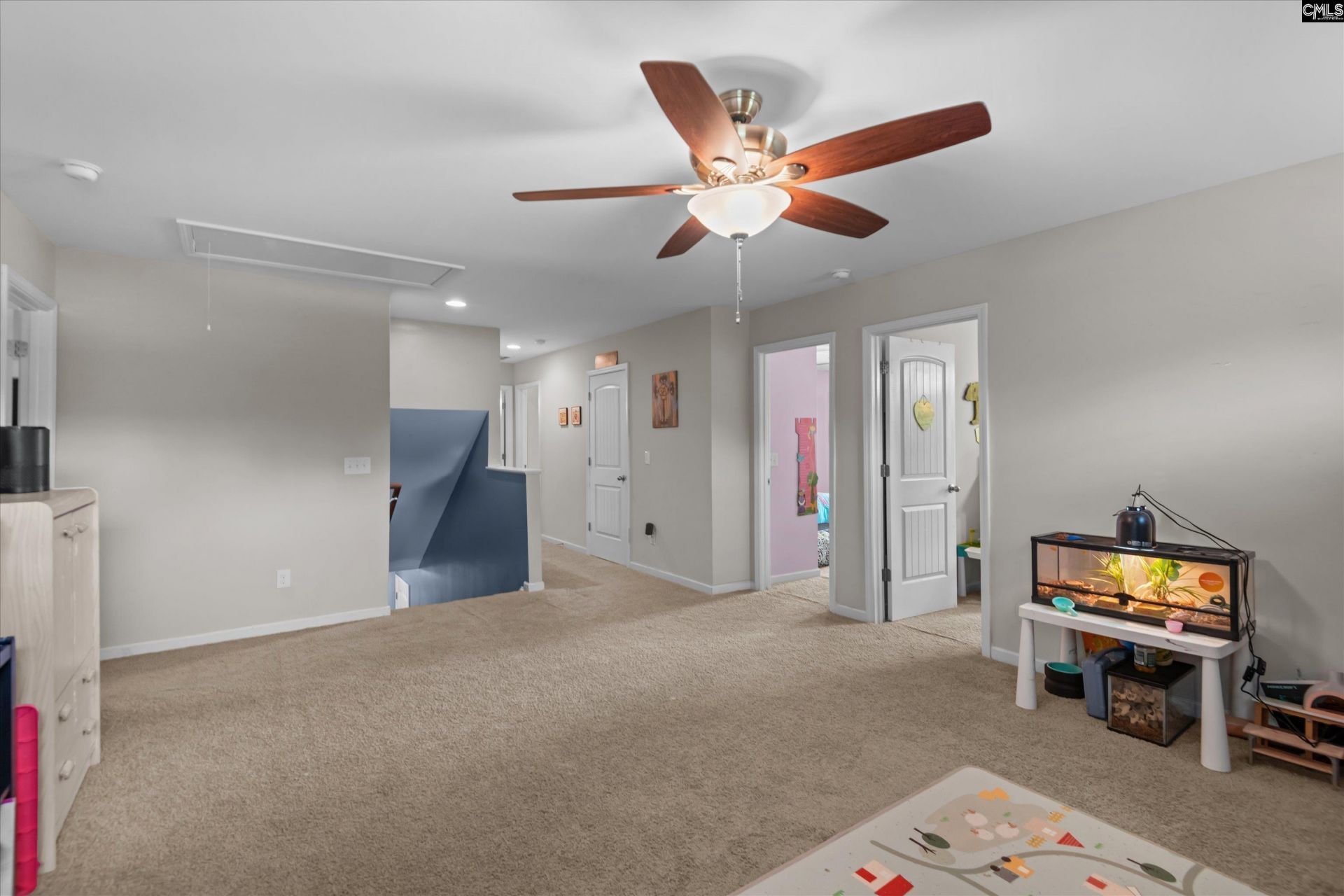 21 Regal Drive  Photo 30