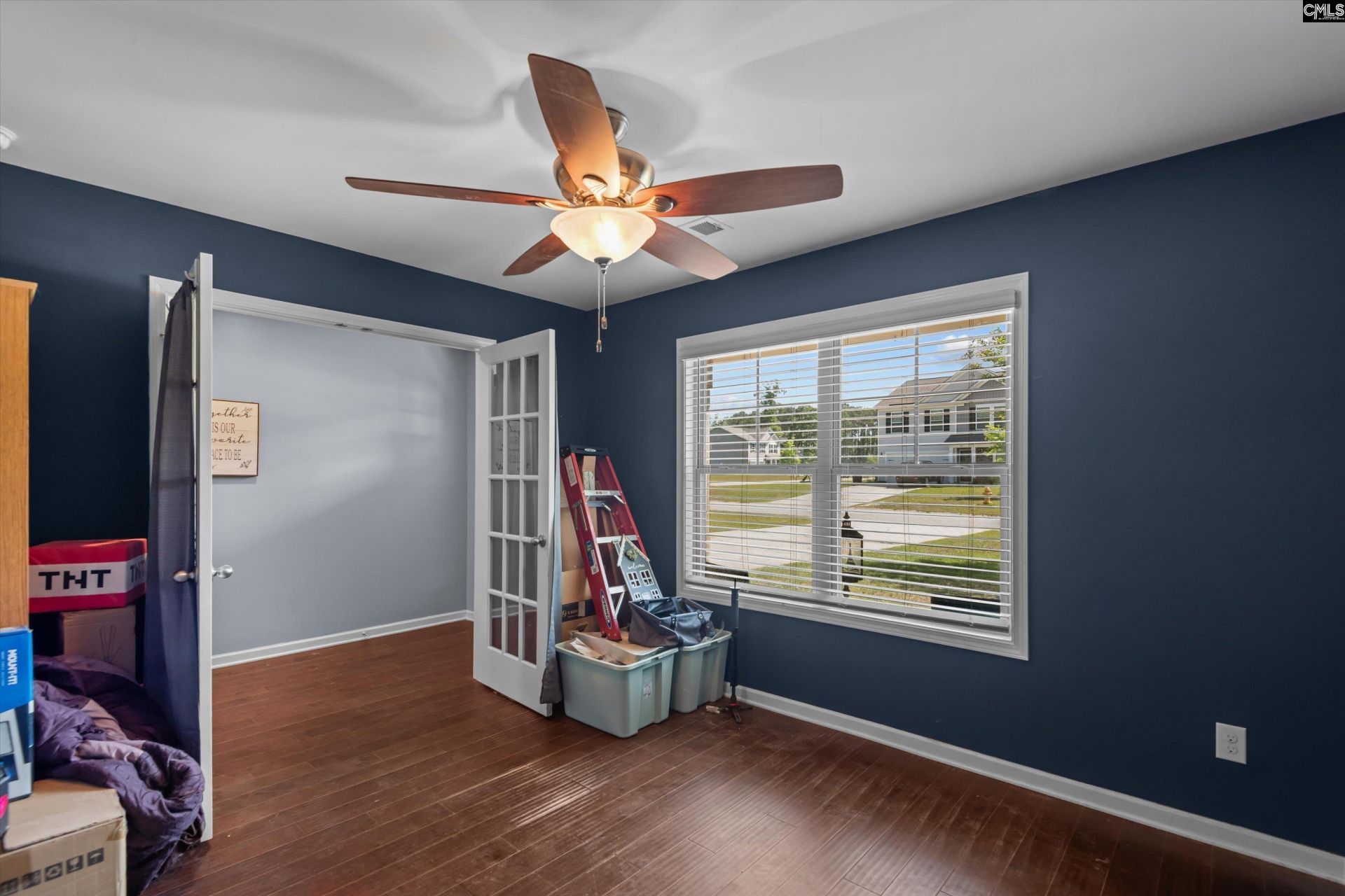 21 Regal Drive  Photo 32