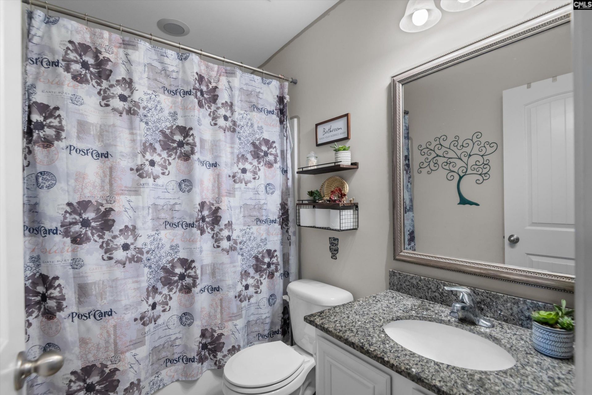 21 Regal Drive  Photo 33