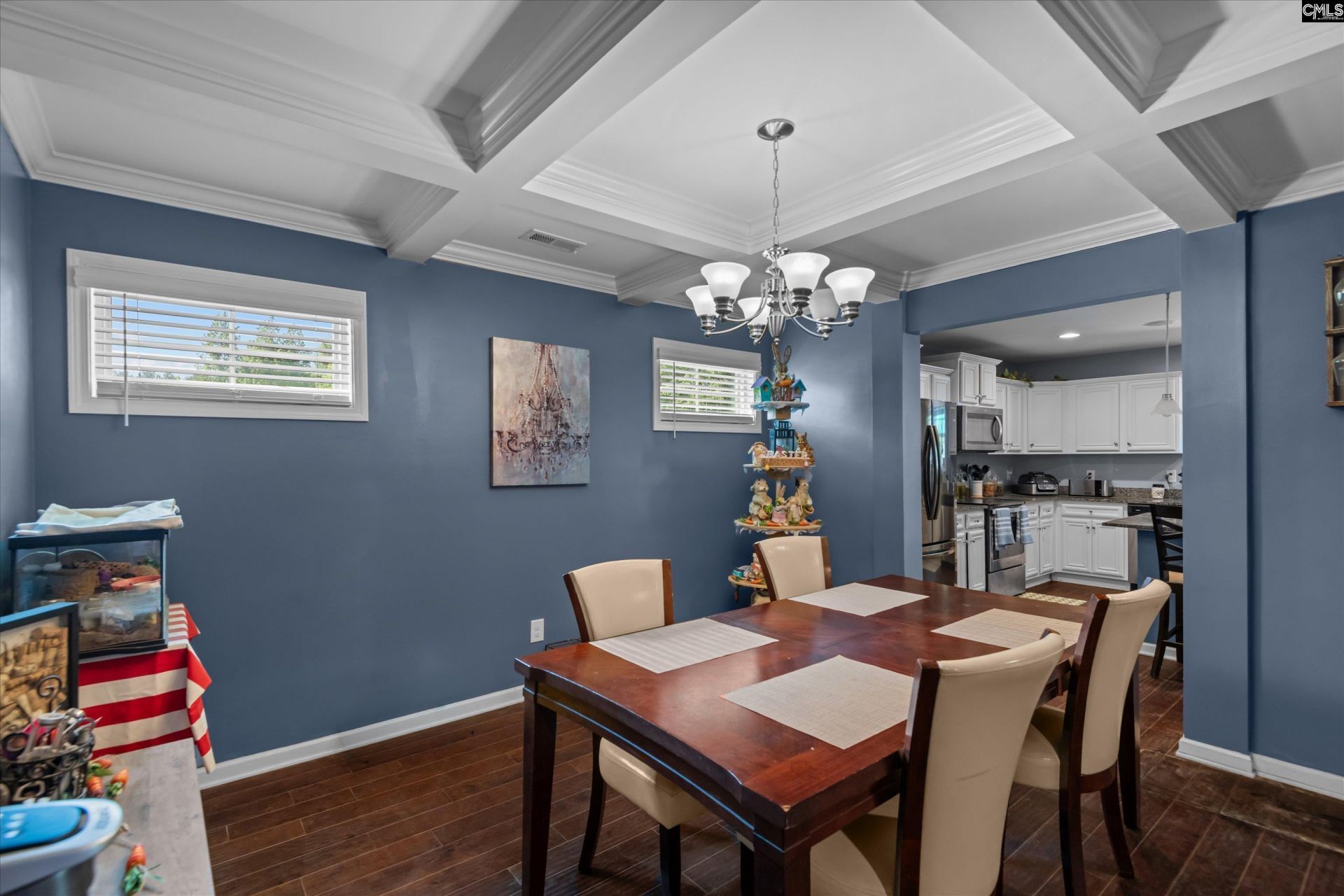 21 Regal Drive  Photo 6
