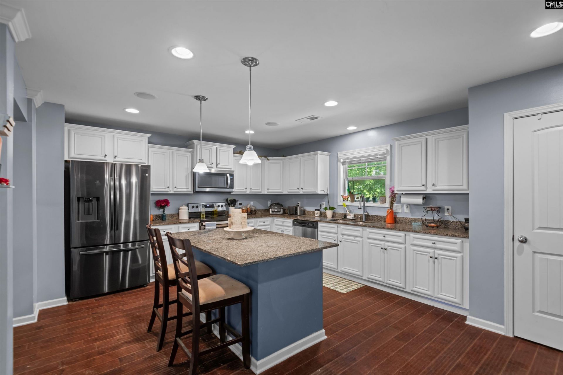21 Regal Drive  Photo 8