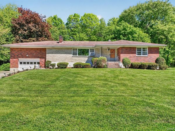 9 Alladin Court , Wappingers Falls, NY 12590