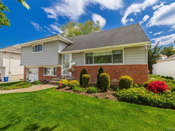 73 Virginia Avenue , Oceanside, NY 11572