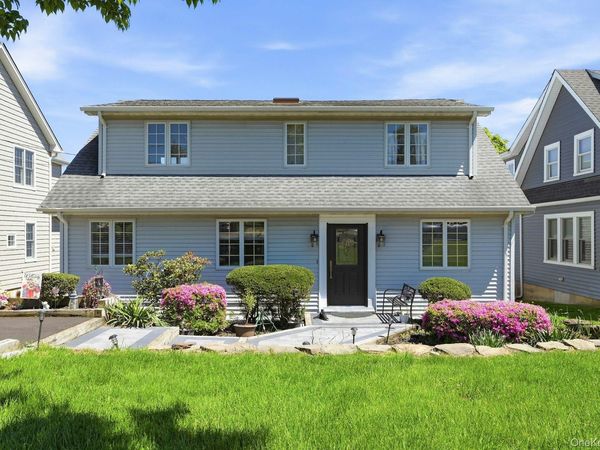 19 Hillside Avenue , Northport, NY 11768