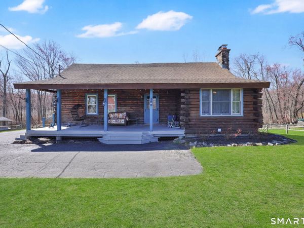 800 Gaylord Mountain, Hamden, CT 06518