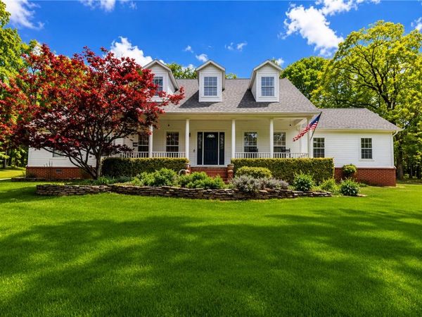 14203 Greenridge Road , Fayetteville, AR 72701