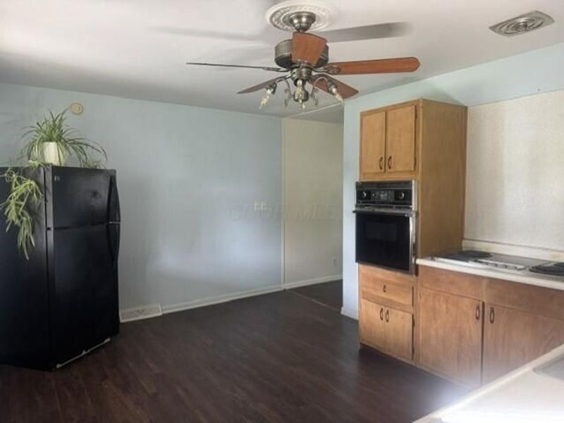 514 Woodland Drive, Heath, OH 43056 Photo 6