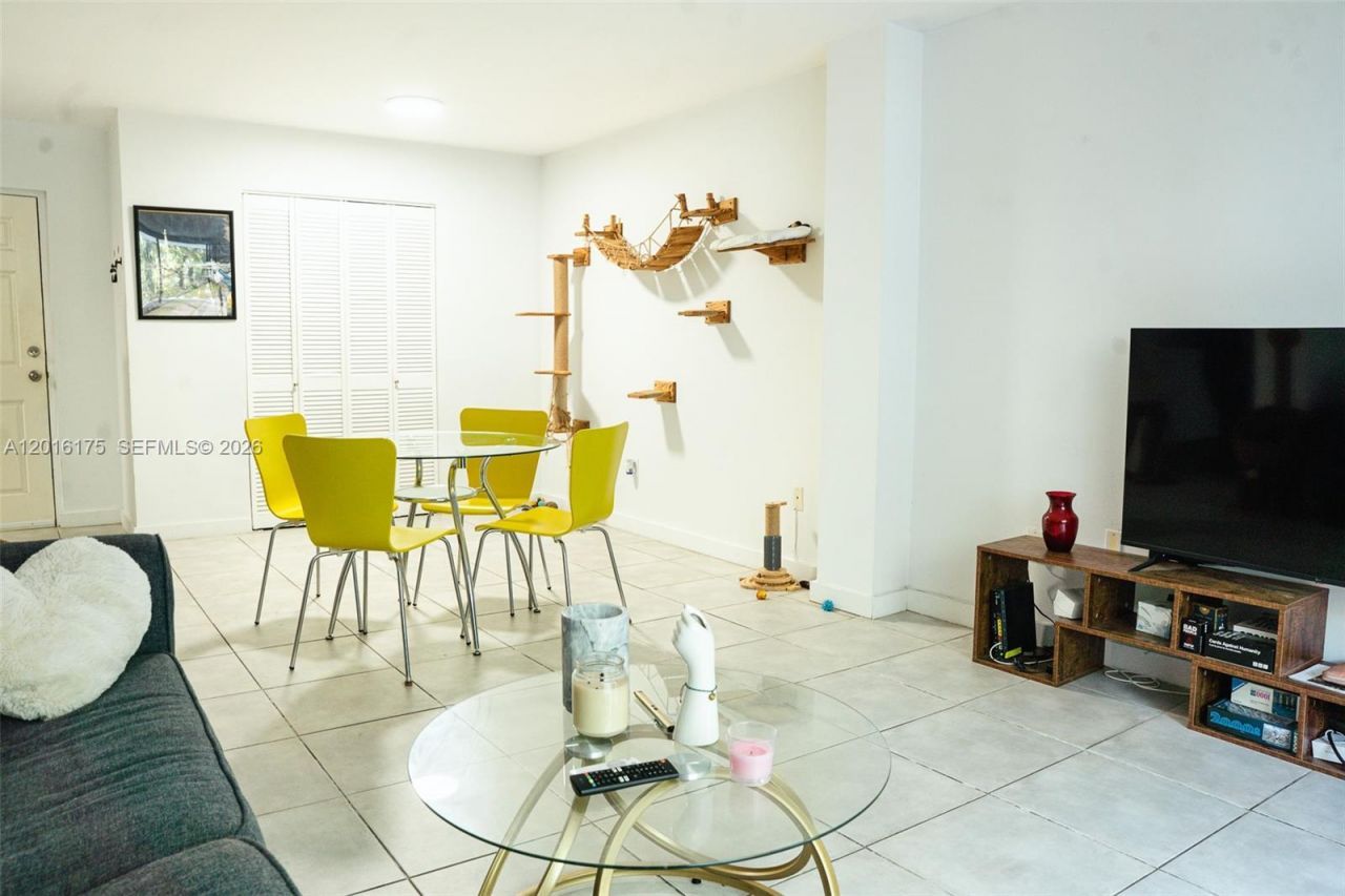 750 NE 64th St, Unit B215, Miami, FL 33138 Photo