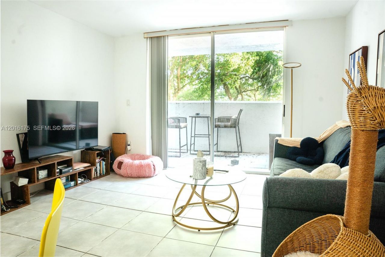 750 NE 64th St, Unit B215, Miami, FL 33138 Photo