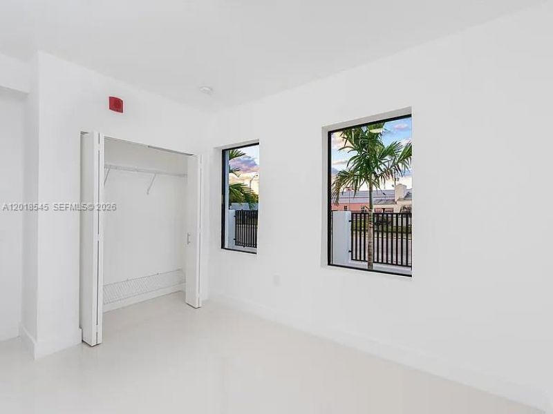 676 NW 47th St , Unit 2, Miami, FL 33127 Photo