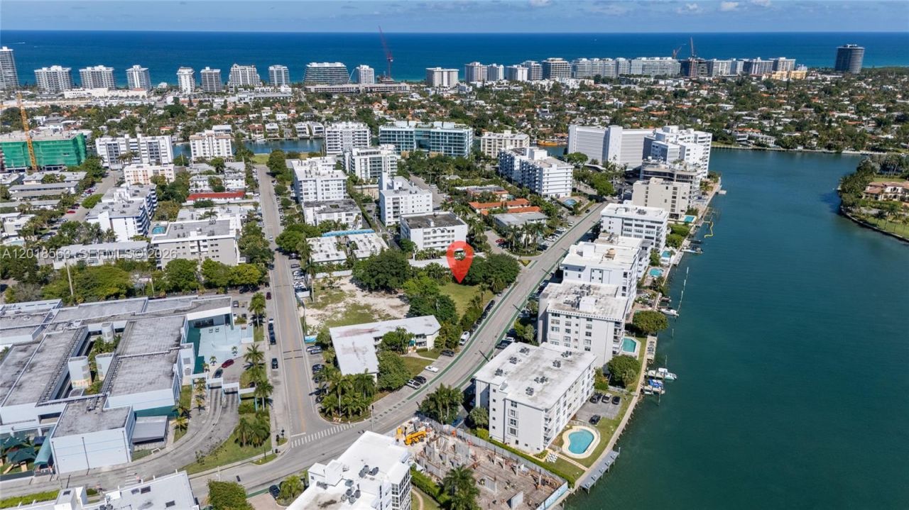 9201 W Bay Harbor Dr , Bay Harbor Islands, FL 33154 Photo