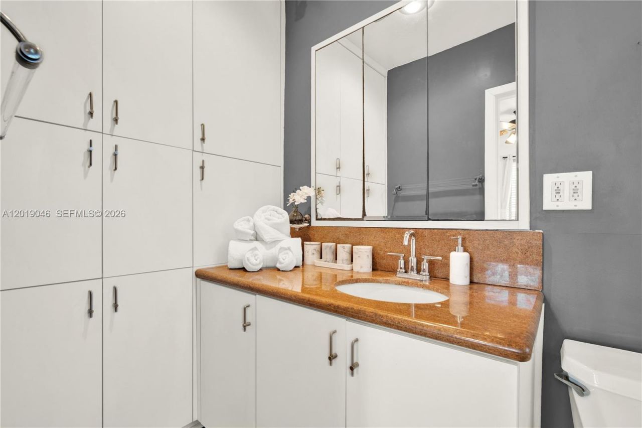 1600 SW 10th St , Fort Lauderdale, FL 33312 Photo