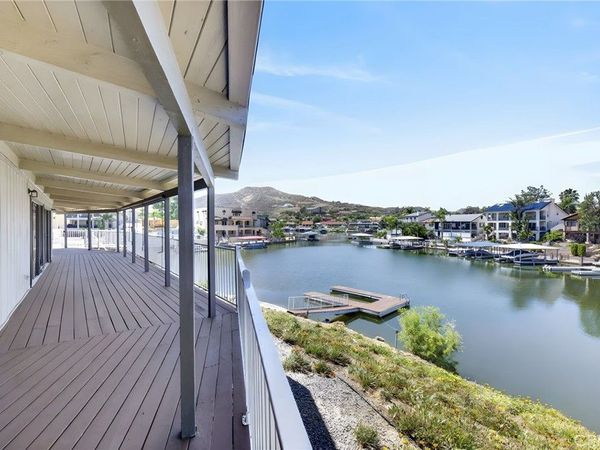 30199 Windward Drive, Canyon Lake, CA 92587