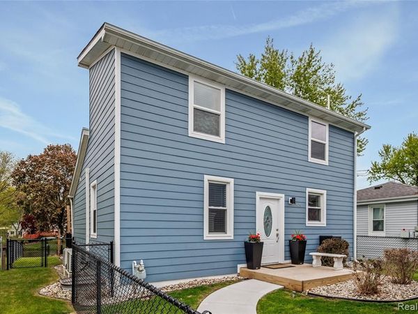 9474 Thames Boulevard, White Lake Twp, MI 48386