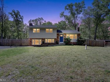 206 MAPLE DRIVE, BROWNS MILLS, NJ 08015