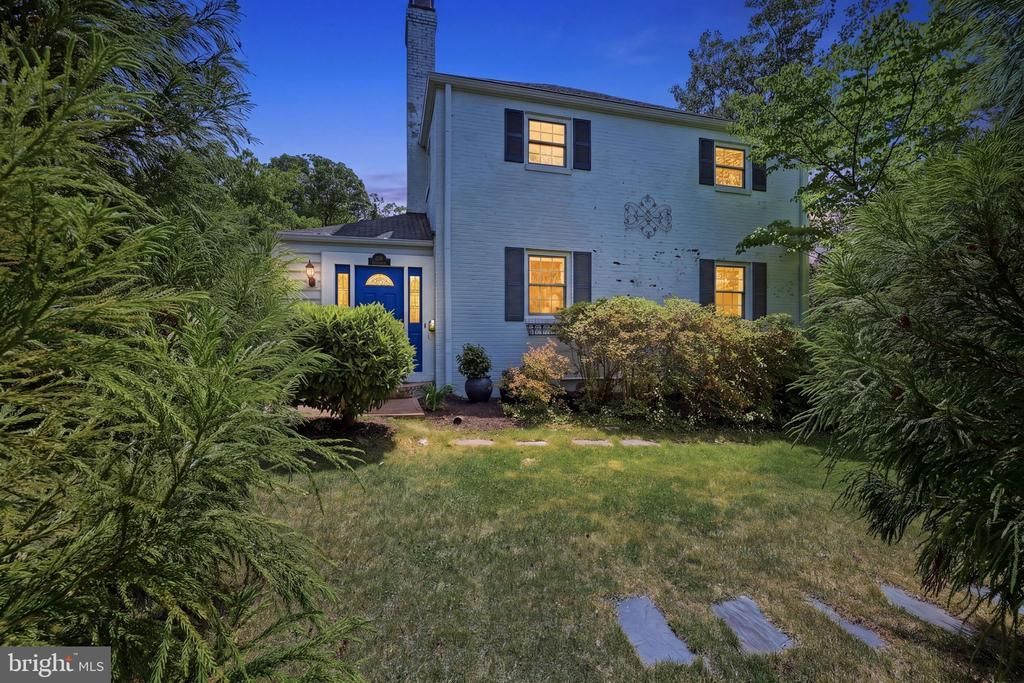 7601 HOLLINS ROAD, HENRICO, VA 23229