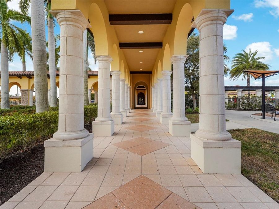 Property Image 100