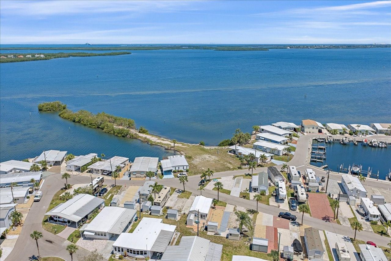 58 Montego Drive, Palmetto, FL 34221 Photo