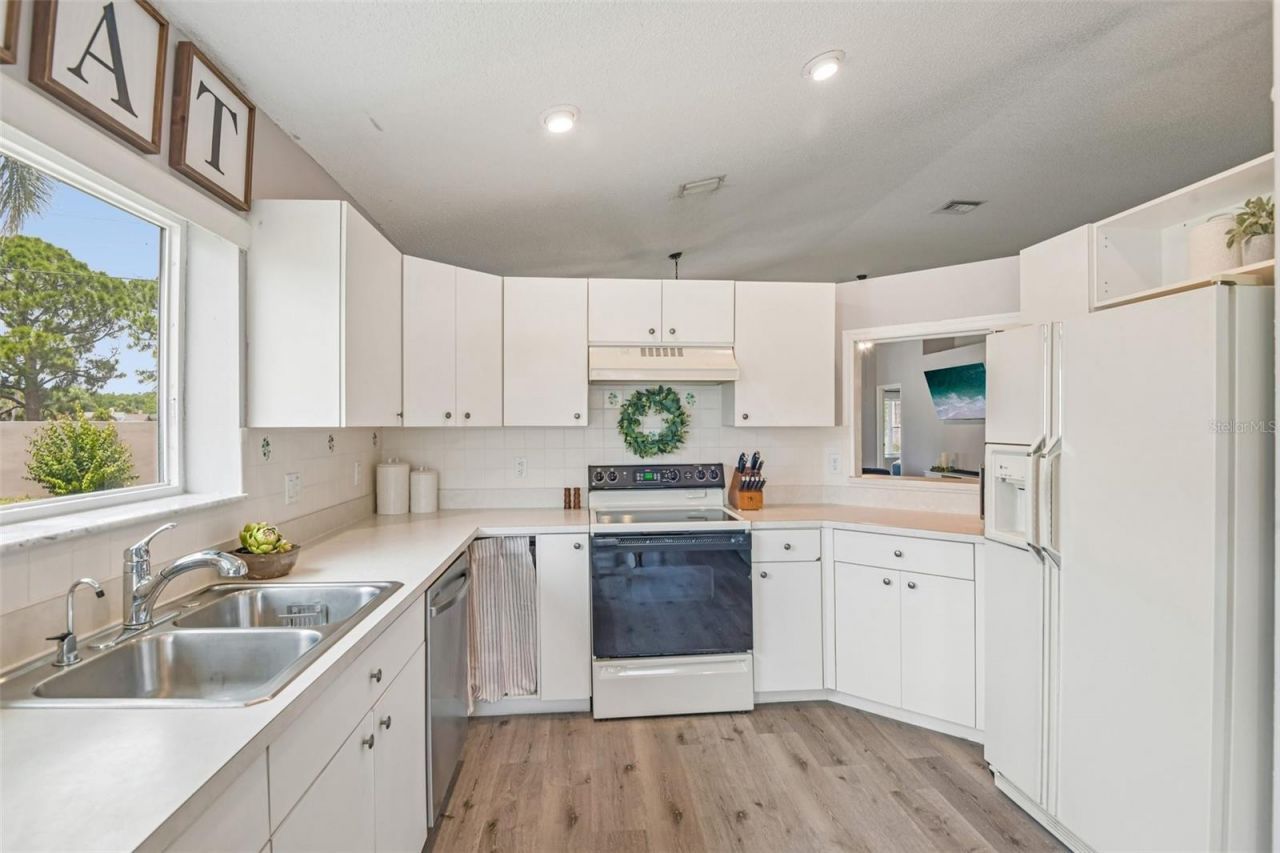 1129 Daleside Lane, New Port Richey, FL 34655 Photo