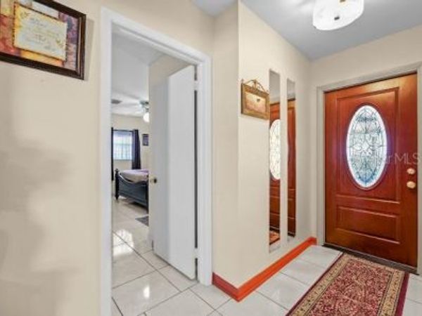 7806 N GOMEZ AVENUE, TAMPA, FL 33614