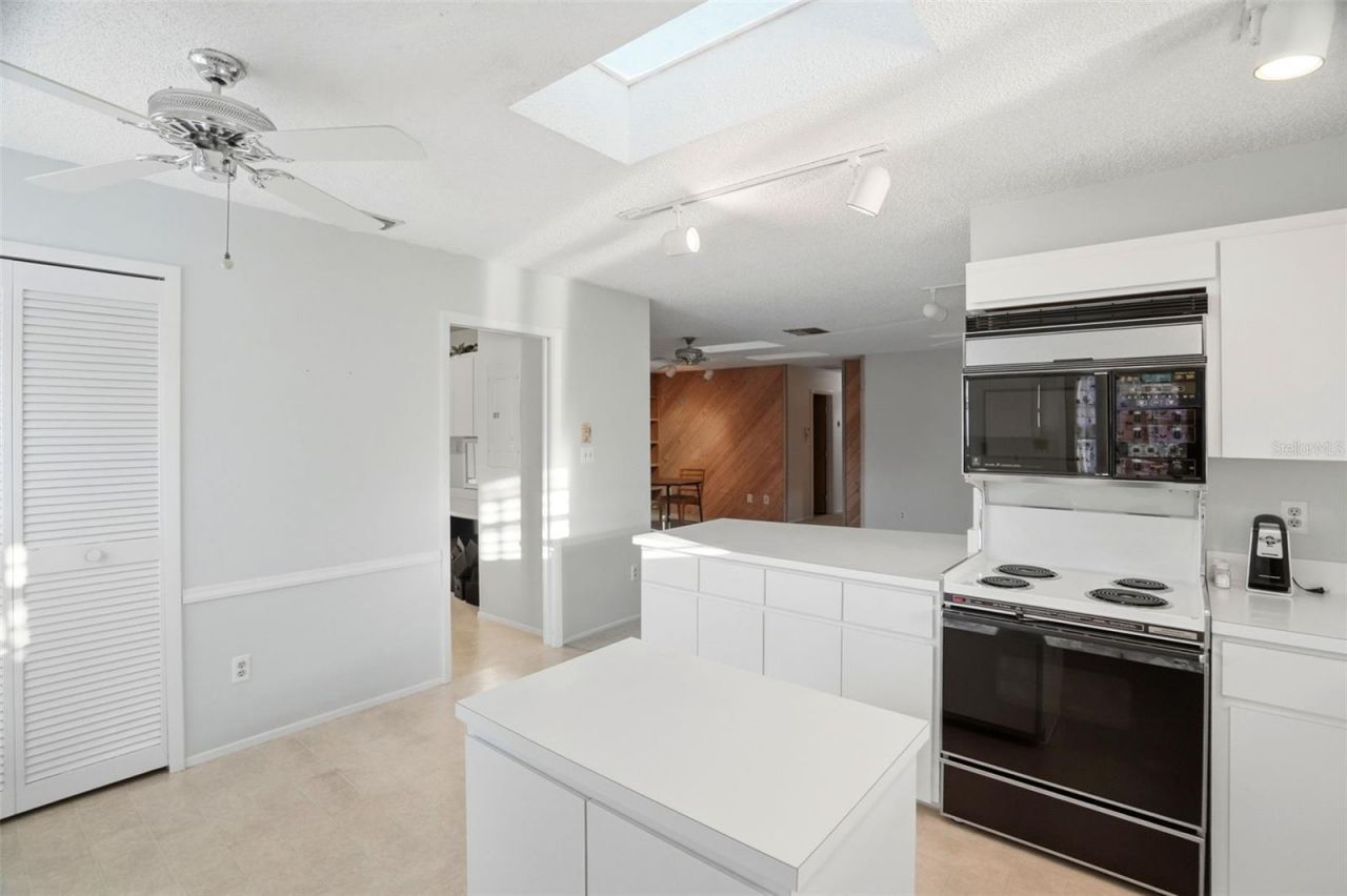 110 Georgia Ave. Avenue, Crystal Beach, FL 34681 Photo