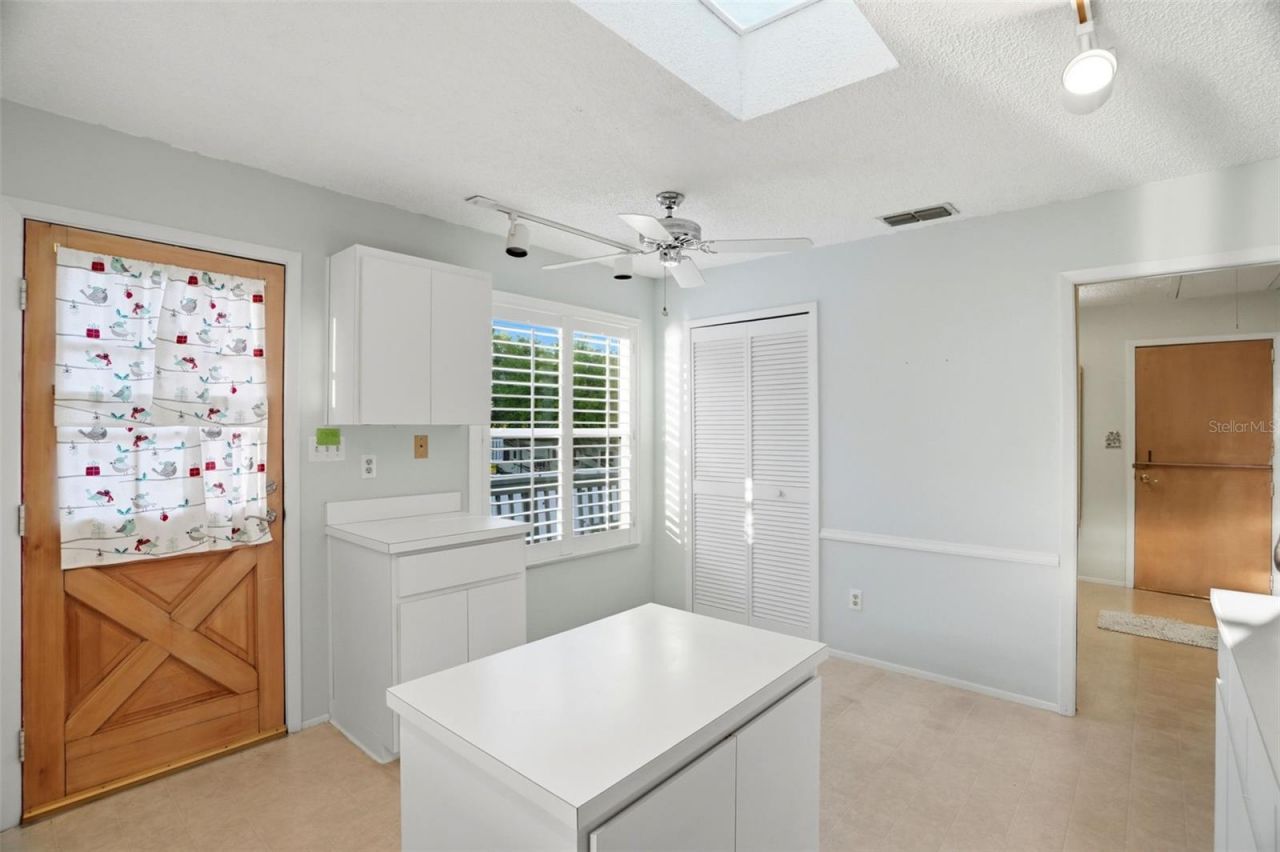 110 Georgia Ave. Avenue, Crystal Beach, FL 34681 Photo