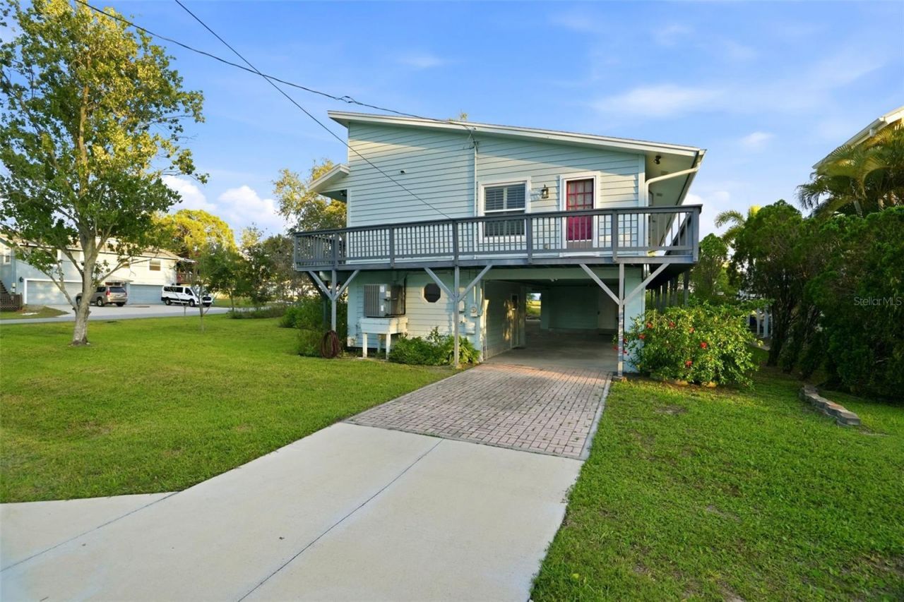 110 Georgia Ave. Avenue, Crystal Beach, FL 34681 Photo